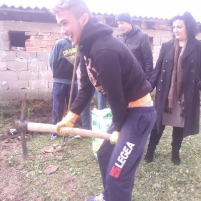 Uređenje školskog dvorišta